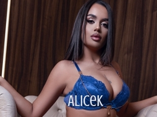 alicek 18 ans Nue