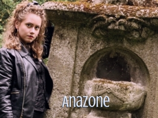 anazone 18 ans Nue