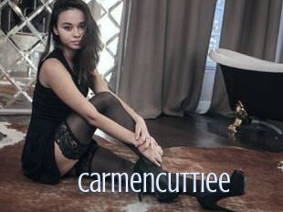 CarmenCuttiee 18 ans Nue