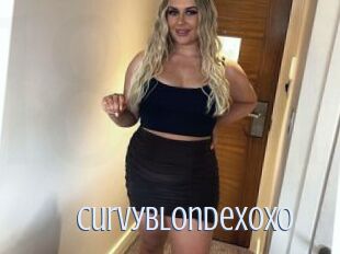 CurvyBlondeXoXo