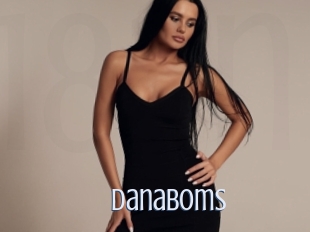danaboms 18 ans Nue