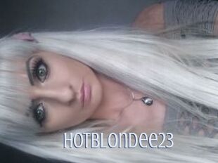 HotBlondee23