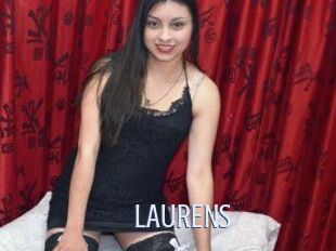 LAURENS 18 ans Nue