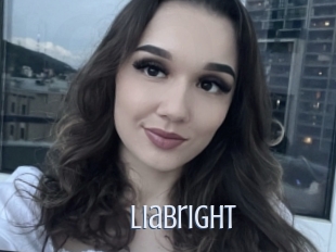 liabright 18 ans Nue