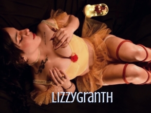lizzygranth 18 ans Nue