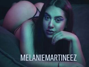 MELANIEMARTINEEZ 18 ans Nue