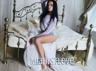 MiaFirstLove 18 ans Nue