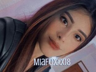MiaFoxxx18