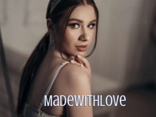 madewithlove 18 ans Nue