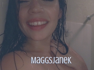 maggsjanek 18 ans Nue