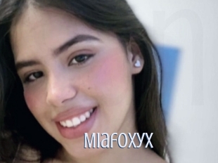 Miafoxyx