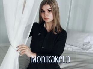 monikakeln 18 ans Nue