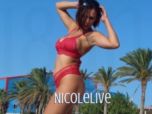 NicoleLive 18 ans Nue