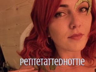 Petitetattedhottie