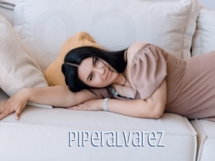 piperalvarez 18 ans Nue