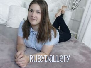 RubyDallery 18 ans Nue
