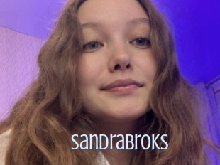 sandrabroks 18 ans Nue