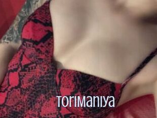 ToriManiya 18 ans Nue