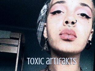 Toxic_artifakts