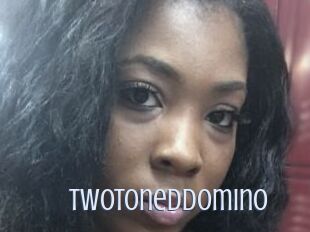TwotonedDomino 18 ans Nue