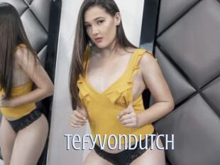 tefyvondutch 18 ans Nue