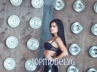 topmodelyg 18 ans Nue