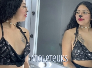 Violeteuks