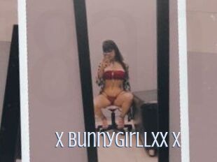X_Bunnygirllxx_X 18 ans Nue