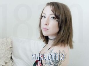 YukkiOnna