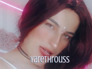 yarethrouss 18 ans Nue